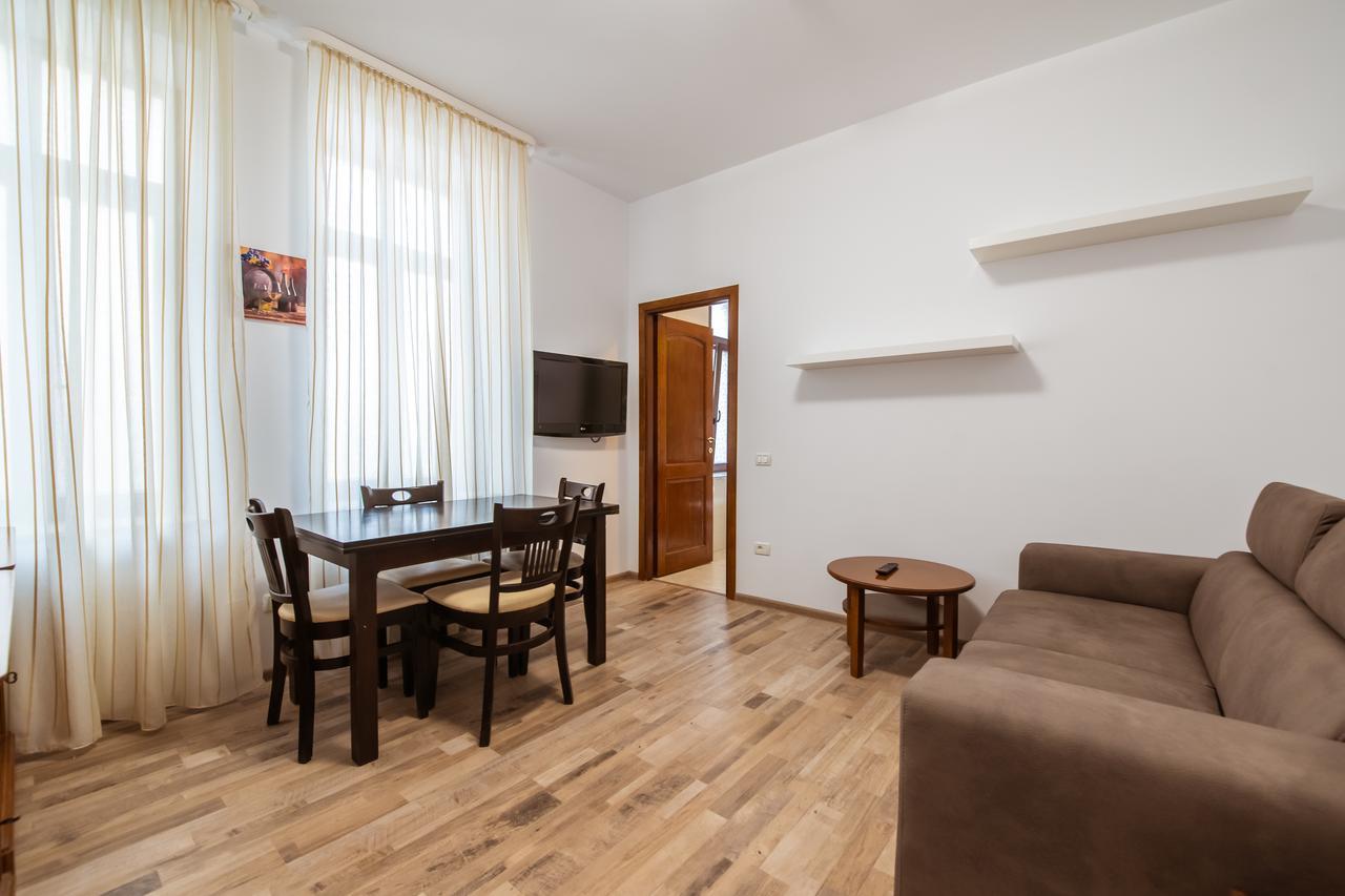 Aparthotel Bucharest Boutique By Jullie Esterno foto