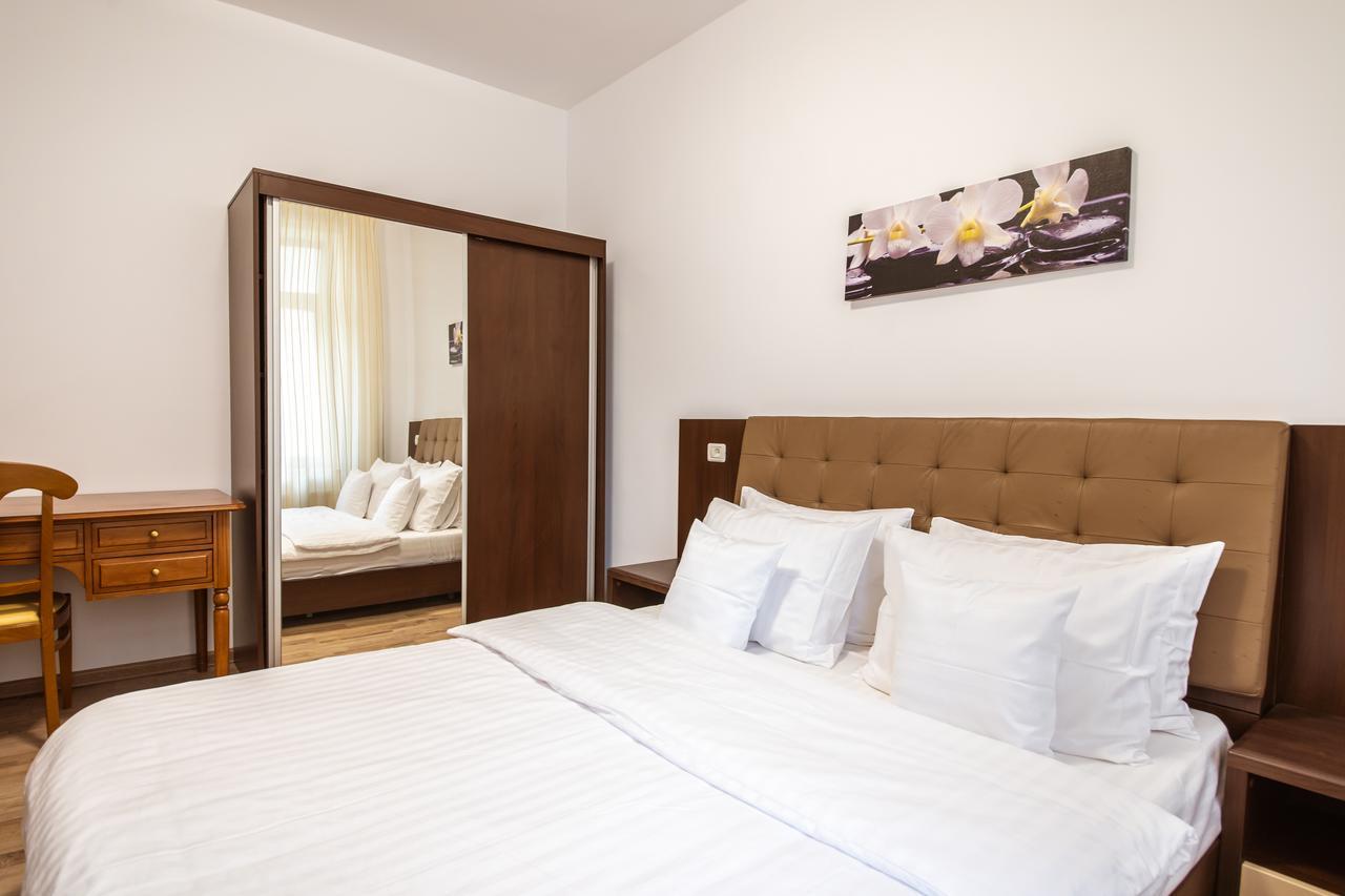 Aparthotel Bucharest Boutique By Jullie Esterno foto