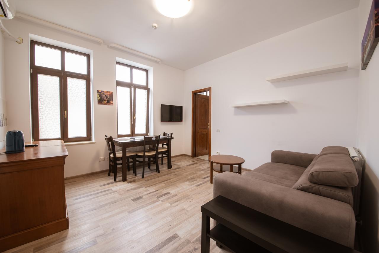 Aparthotel Bucharest Boutique By Jullie Esterno foto