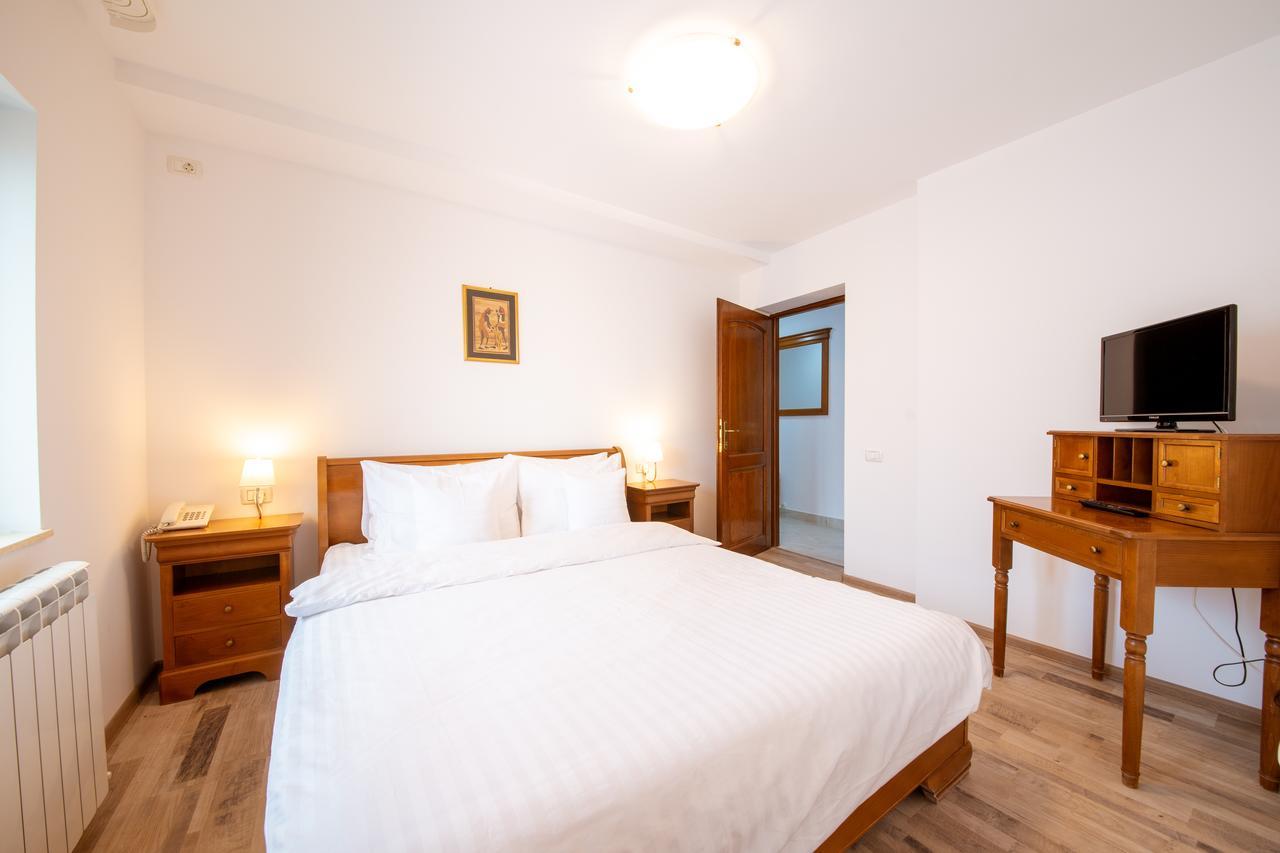 Aparthotel Bucharest Boutique By Jullie Esterno foto
