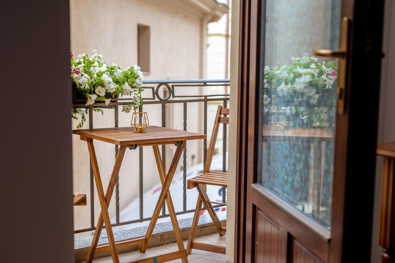 Aparthotel Bucharest Boutique By Jullie Esterno foto